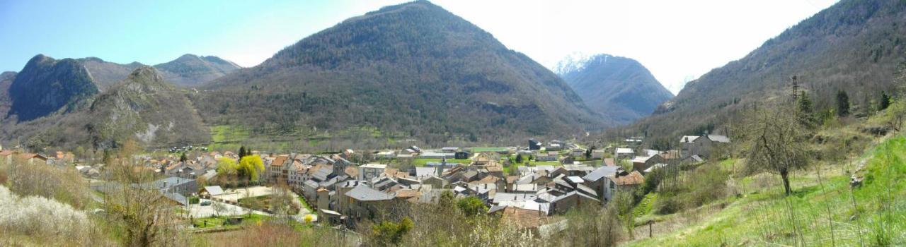 La Maison Des Vacances Auzat Esterno foto